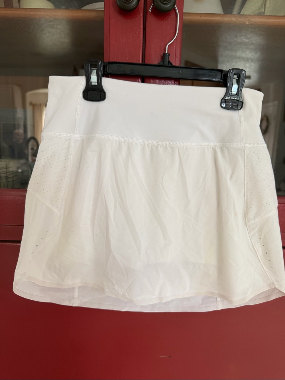 Women’s White Athletic Skort - Brand Unspecified